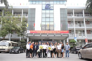 Trường Đại học Điện lực ký kết hợp tác với Công ty TNHH AMZ TOUR