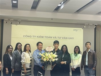 Chuyến đi thực tế tại Công ty Kiểm toán và Tư vấn UHY